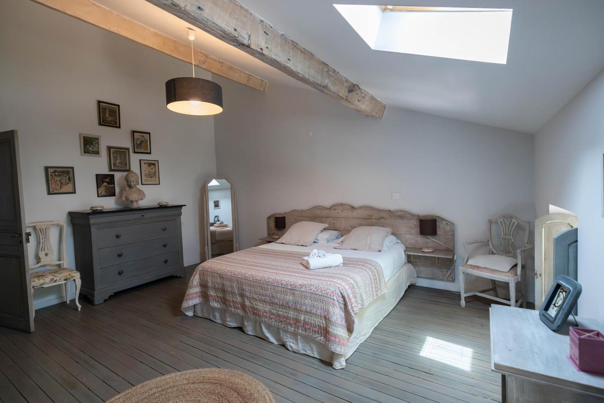 Domaine Castell De Bles Bed and Breakfast Saint-Génis Værelse billede